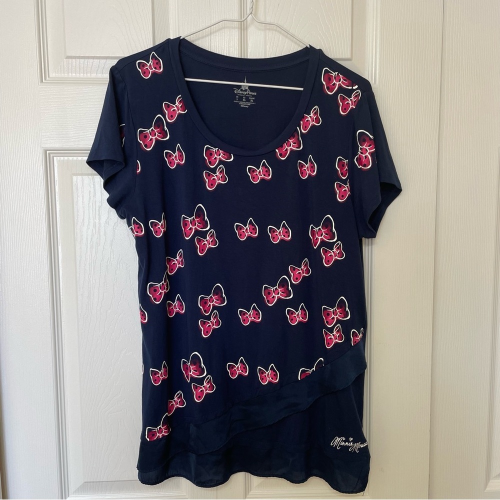 Disney Bow Minnie Mouse Women’s Size L shirt in Rayon Spandex and Polyester